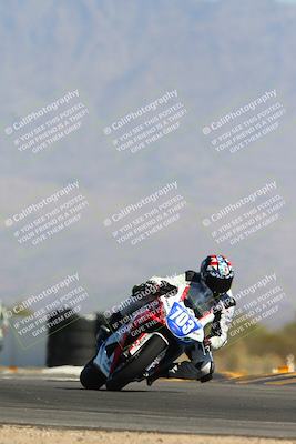 media/Oct-20-2024-CVMA (Sun) [[d4a3dff211]]/Race 9-Formulw LW Twins SHOOTOUT/